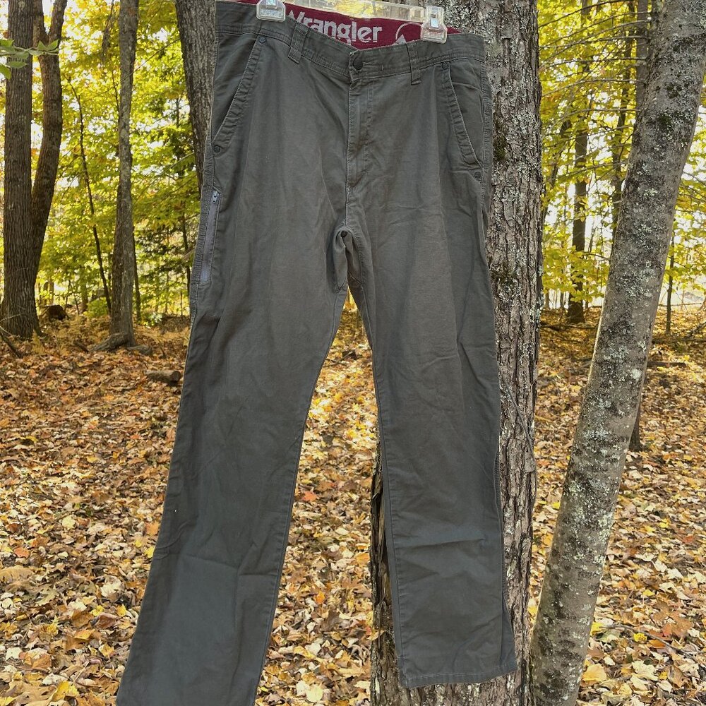 Wrangler Hiking Pants – Durable, Comfortable, and Adventure-Ready